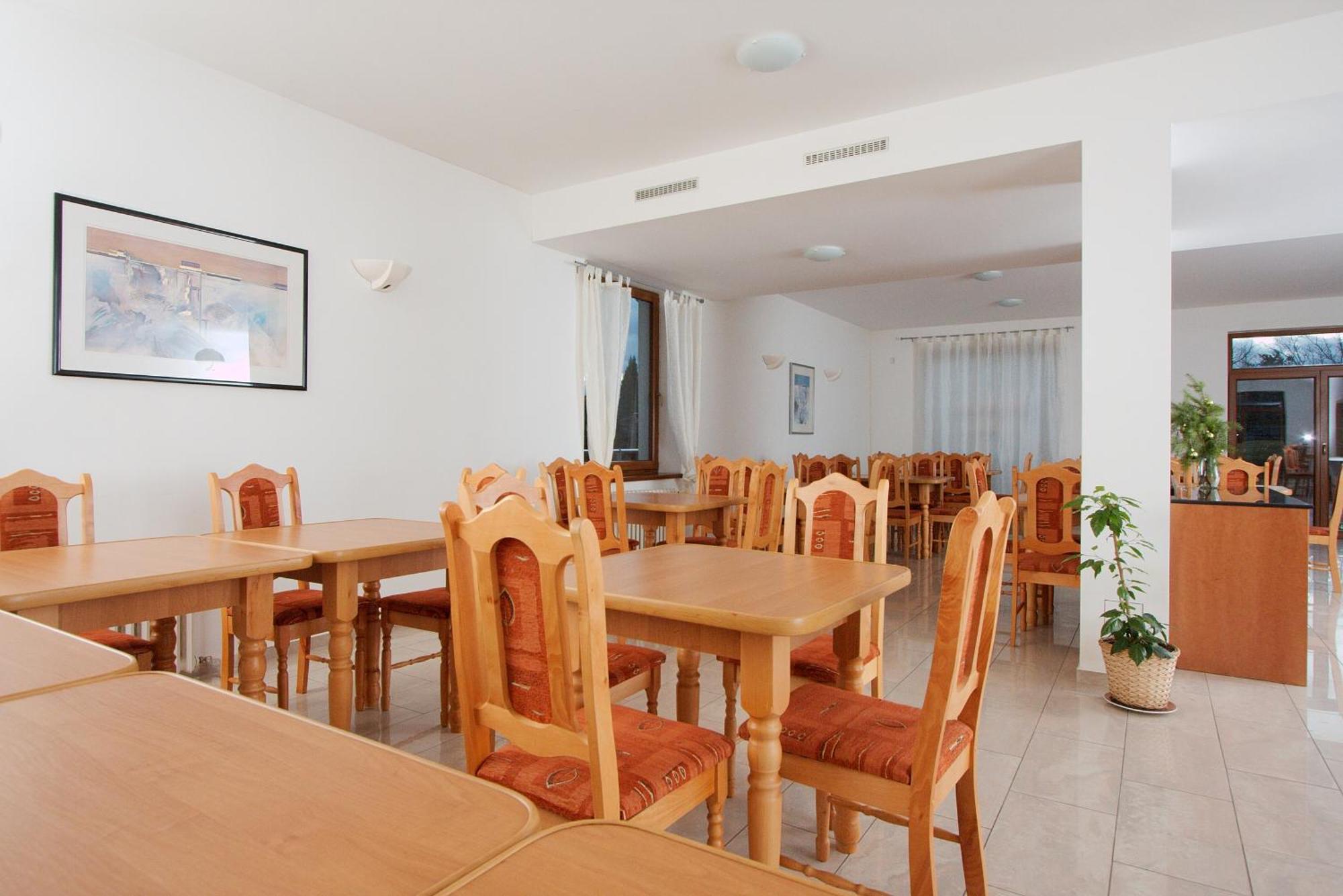 Hotel Chotol 3*